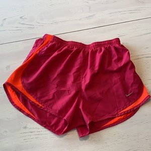 Women’s Nike Tempo Short